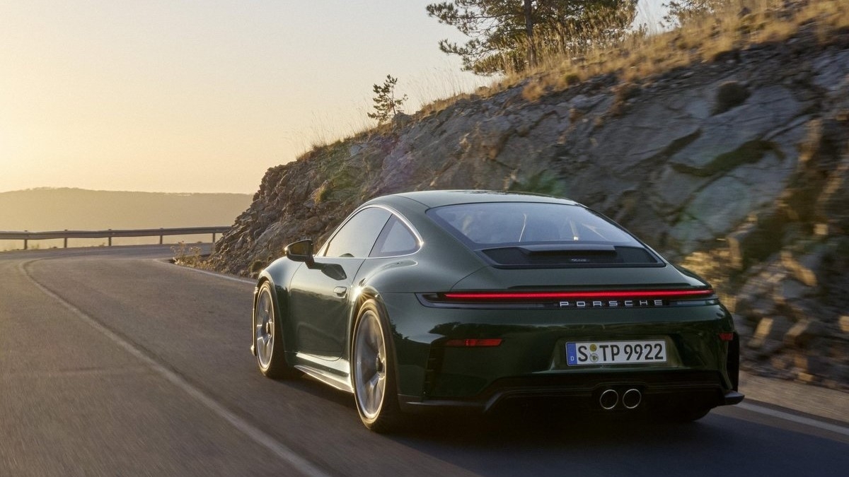 2026 Porsche 911 GT3 4.0 with Touring Package