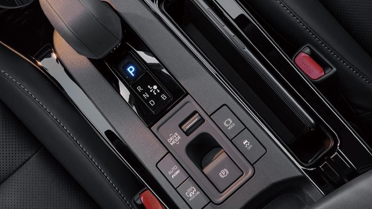 2025 Toyota Prius PHEV 2.0鉑金