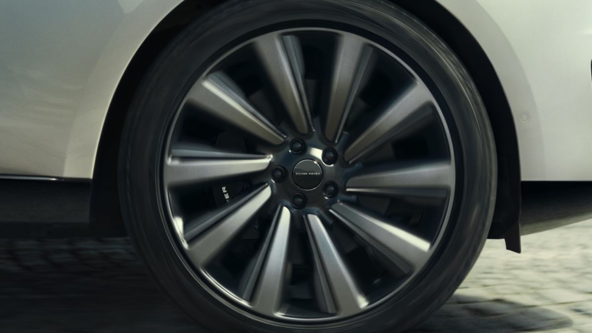 2026 Land Rover Range Rover Sport D300 S