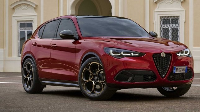 2026 Alfa Romeo Stelvio Intensa