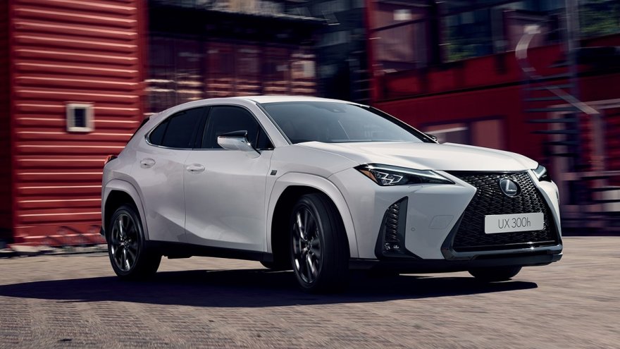 2026 Lexus UX 300h F Sport Design
