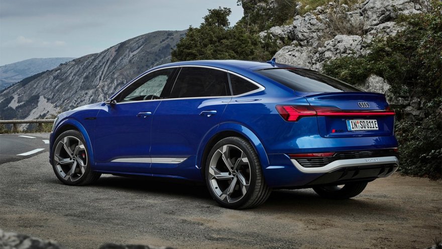 2024 Audi Q8 Sportback e-tron SQ8