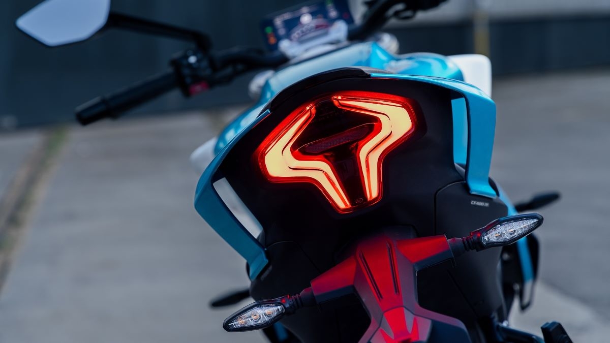 2023 CFMOTO NK 450 ABS