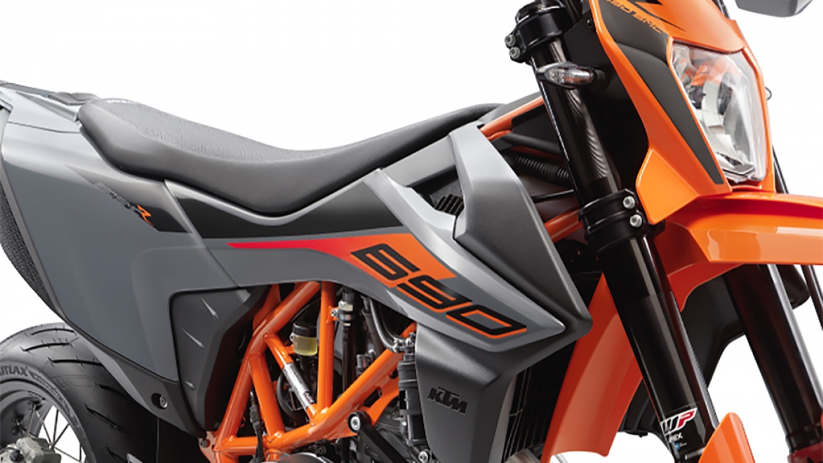 2021 KTM 690 SMC R