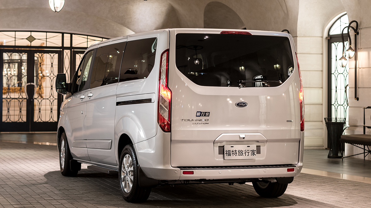 2019 Ford Tourneo Custom 短軸豪華型