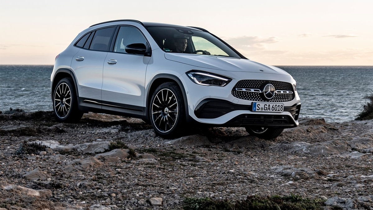 2020 M-Benz GLA 180豪華版