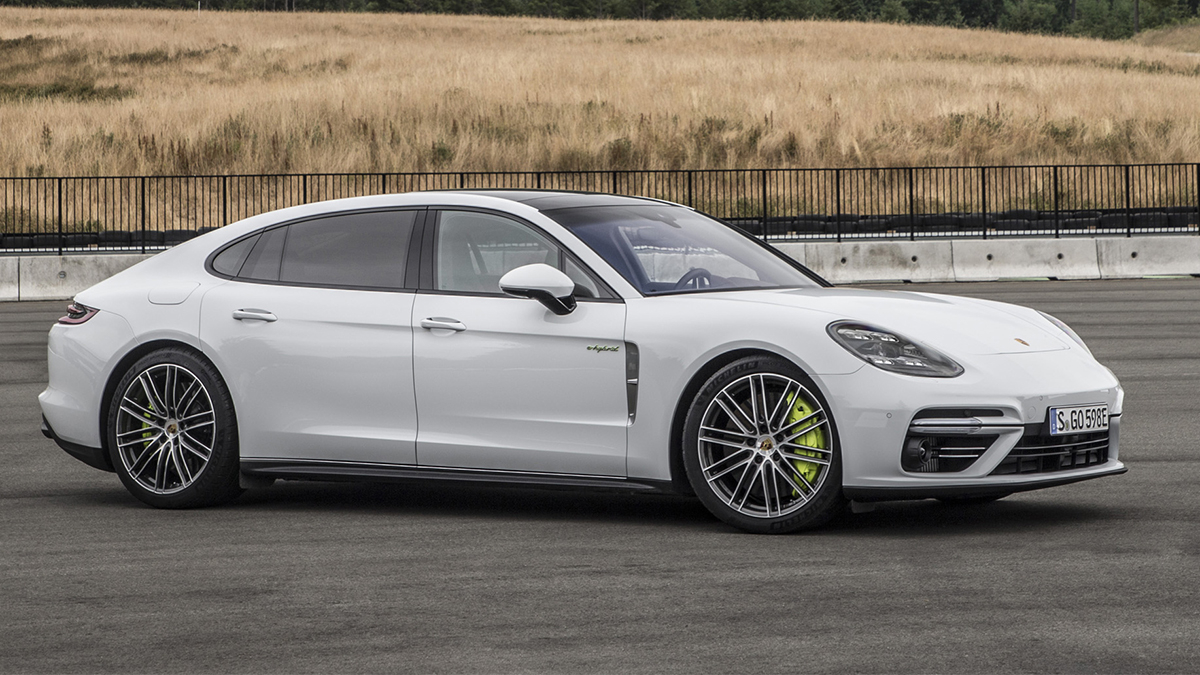 2020 Porsche Panamera Turbo S  E-Hybrid Executive