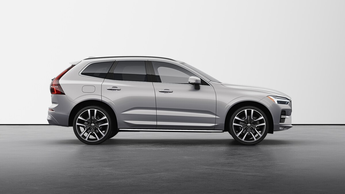 2023 Volvo XC60 Plus B4