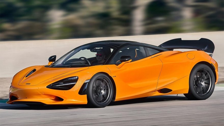 2023 McLaren 750 S