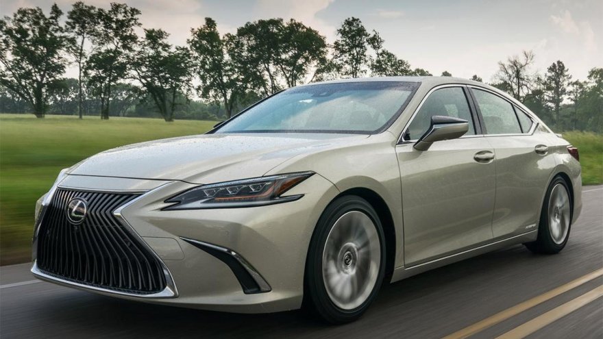 2020 Lexus ES