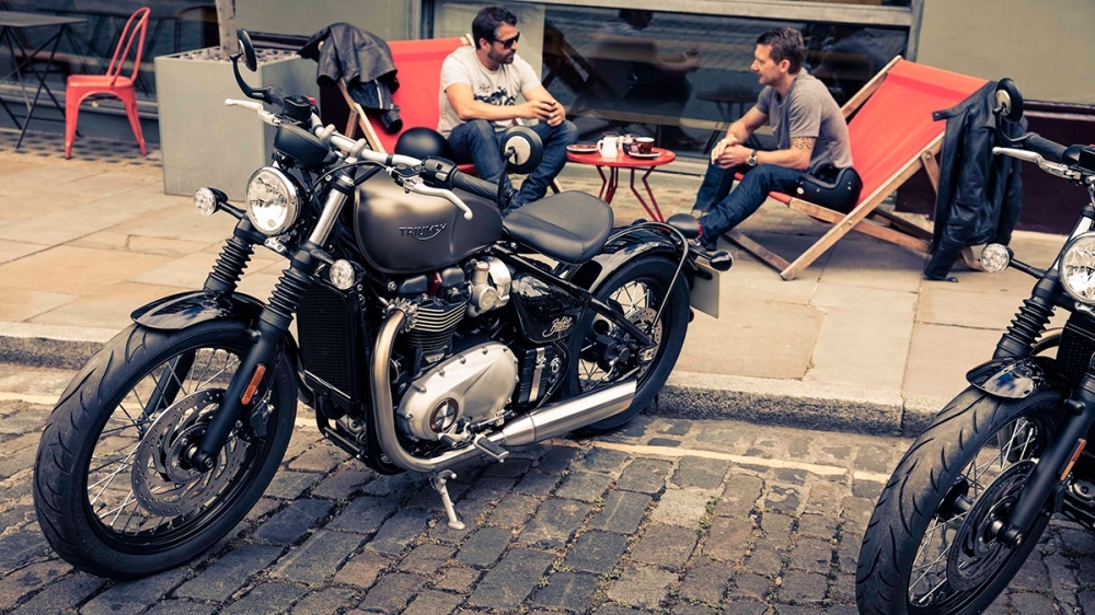 Triumph_Bonneville_ Bobber