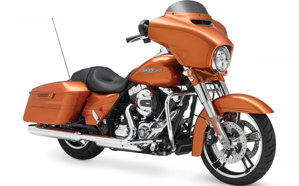 Harley-Davidson_Touring_Street Glide Special