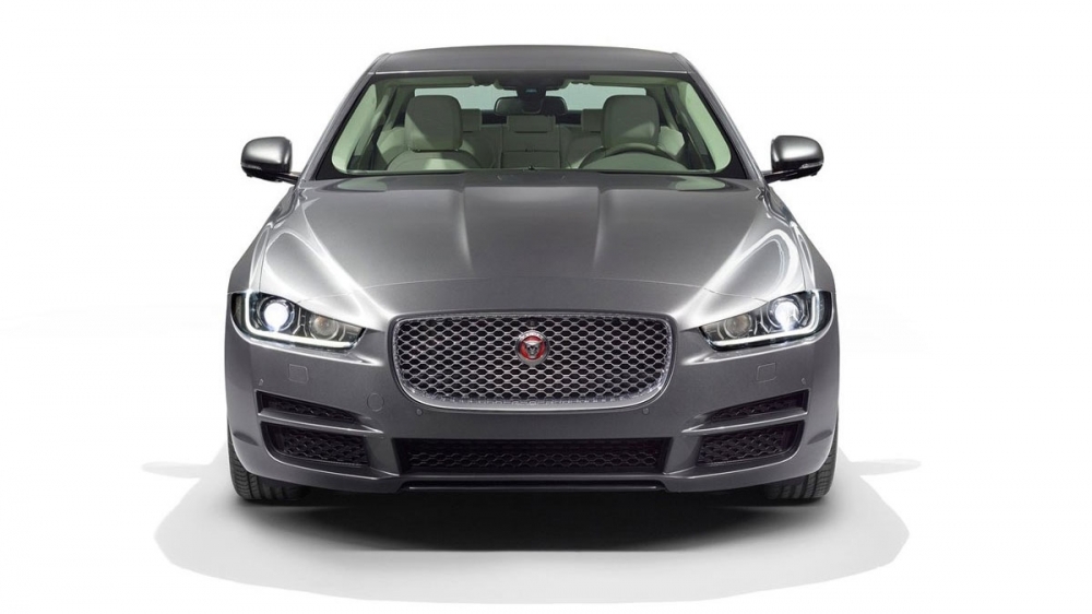 2019 Jaguar XE R-Sport 25t