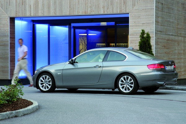 BMW_3 Series Coupe_330i