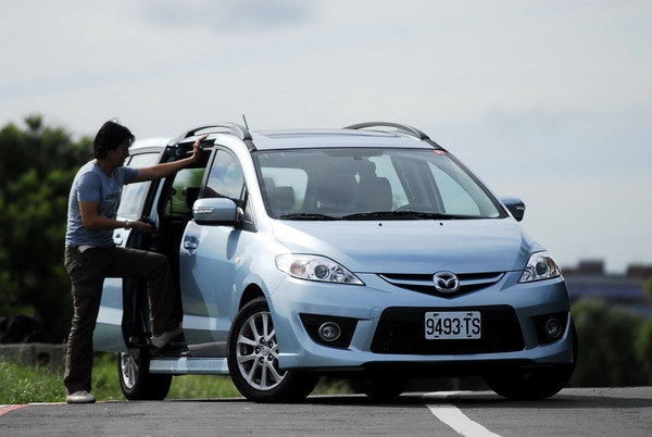 Mazda_5_2.0豪華型七人座