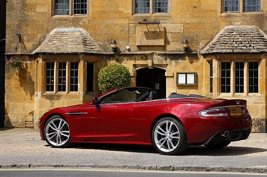 Aston Martin_DBS_Volante