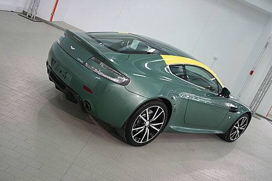 Aston Martin_Vantage_V8 N420