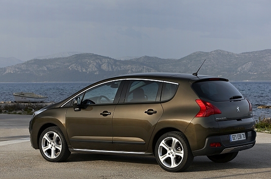 Peugeot_3008_1.6 e-HDi Premium