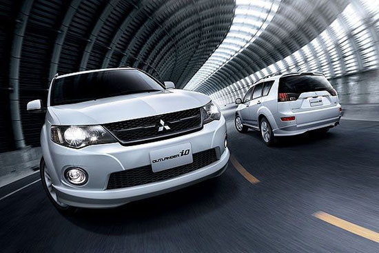 Mitsubishi_Outlander_iO 2WD