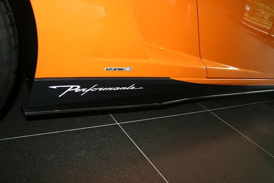 Lamborghini_Gallardo_LP 570-4 Spyder Performante