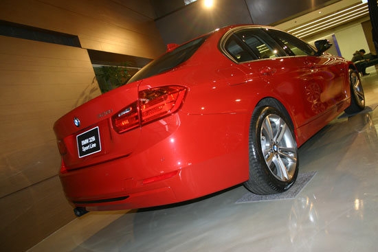 BMW_3-Series Sedan_328i Sport