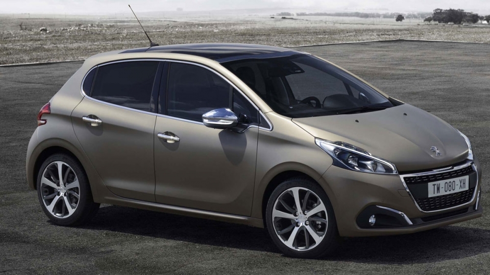 Peugeot_208_1.2 PureTech Allure AT