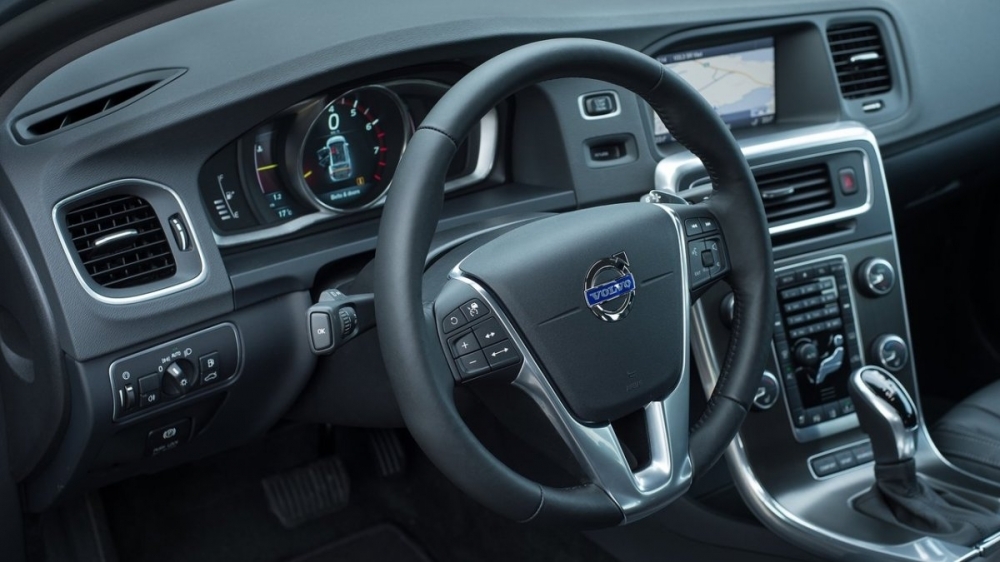 Volvo_V60_T5 R-Design