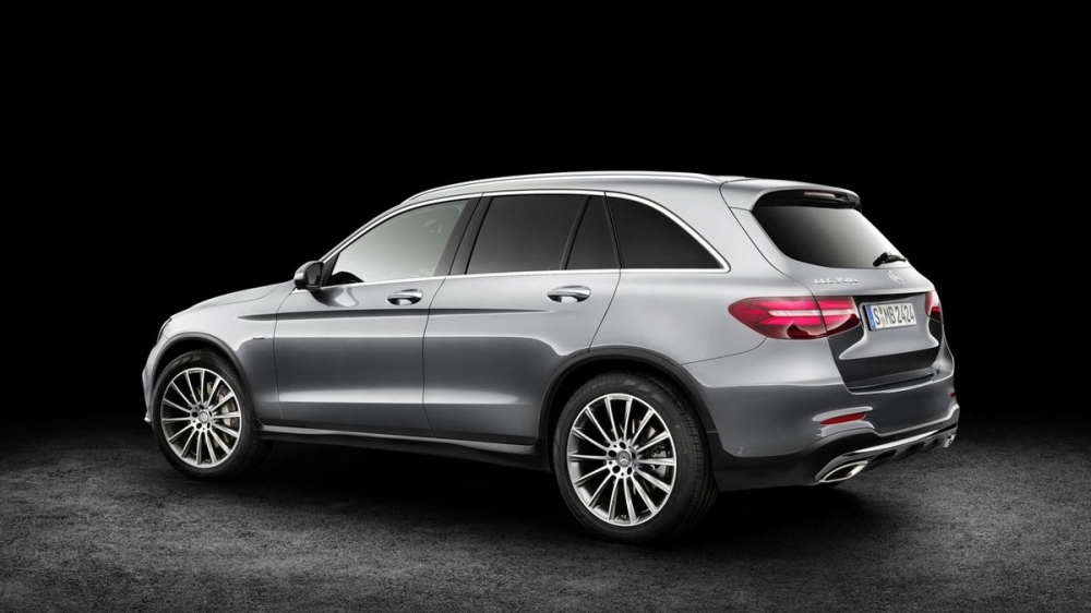 M-Benz_GLC-Class_GLC250 4MATIC AMG Line