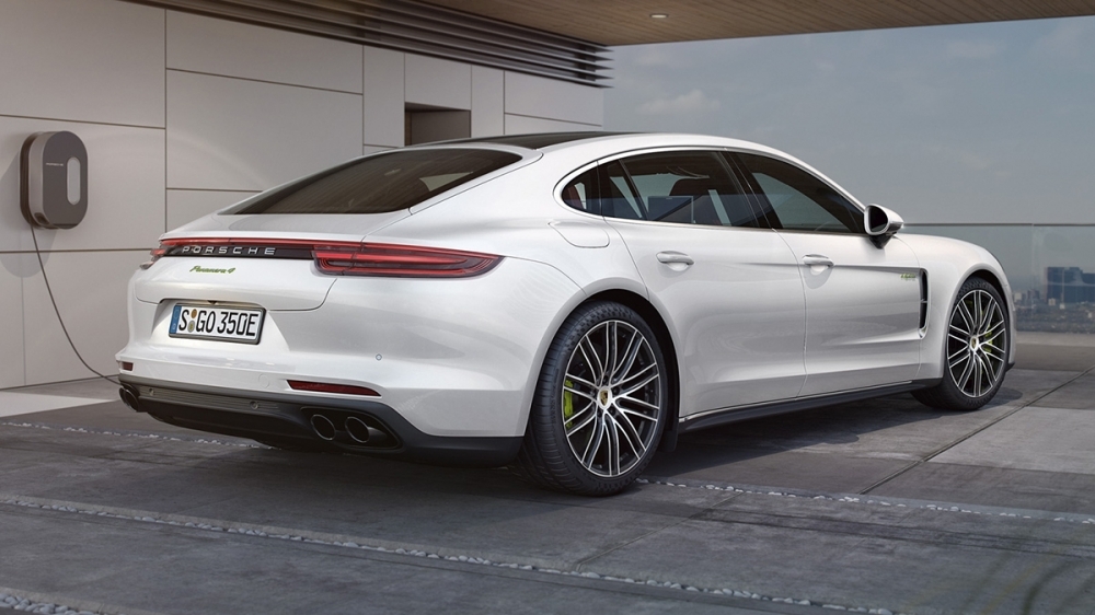 Porsche_Panamera_4 E-Hybrid Executive