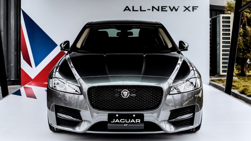 Jaguar_XF_R-Sport 25t