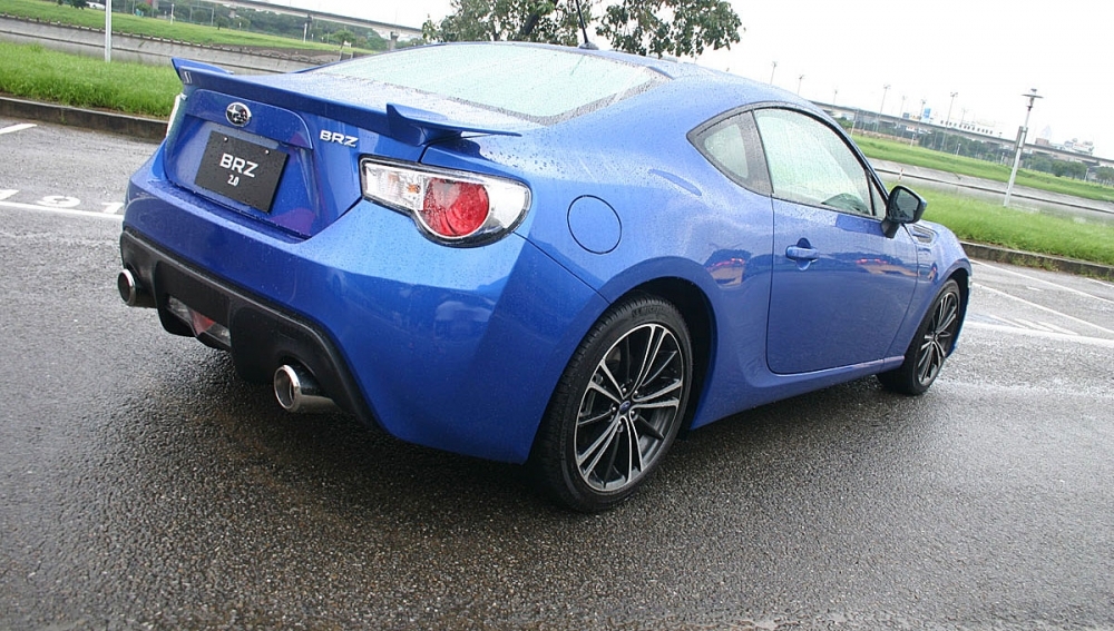 Subaru_BRZ_2.0 6MT