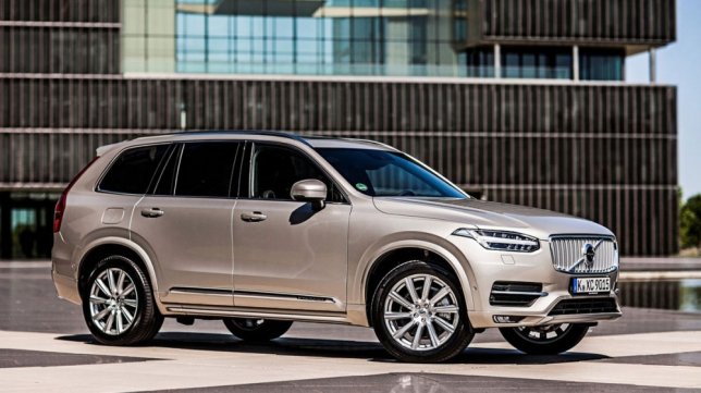 2016 Volvo XC90 D4 Momentum七人座