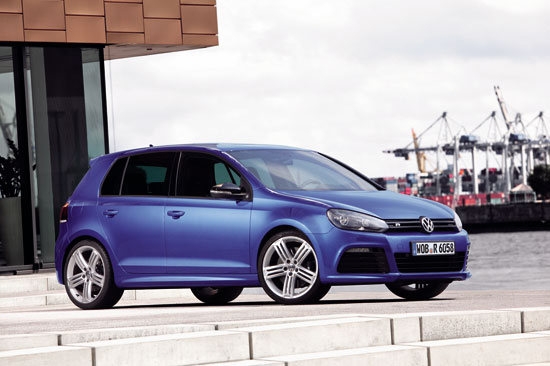 2010 Volkswagen Golf R 5D