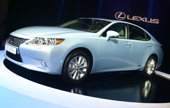 2013 Lexus ES 300h頂級版