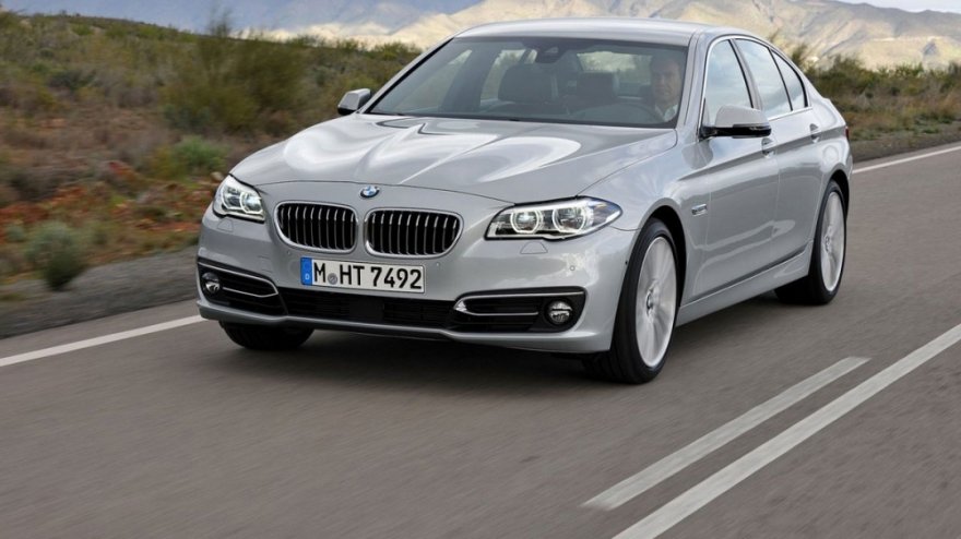 2015 BMW 5-Series Sedan 528i Luxury Line