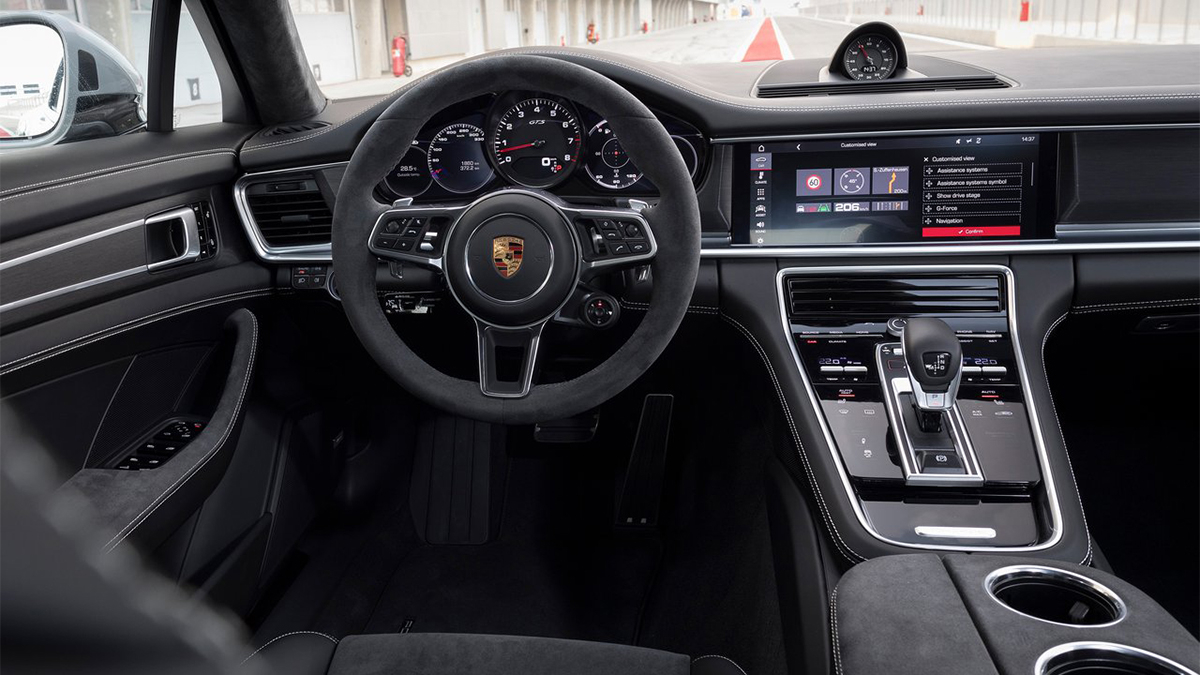 2019 Porsche Panamera GTS