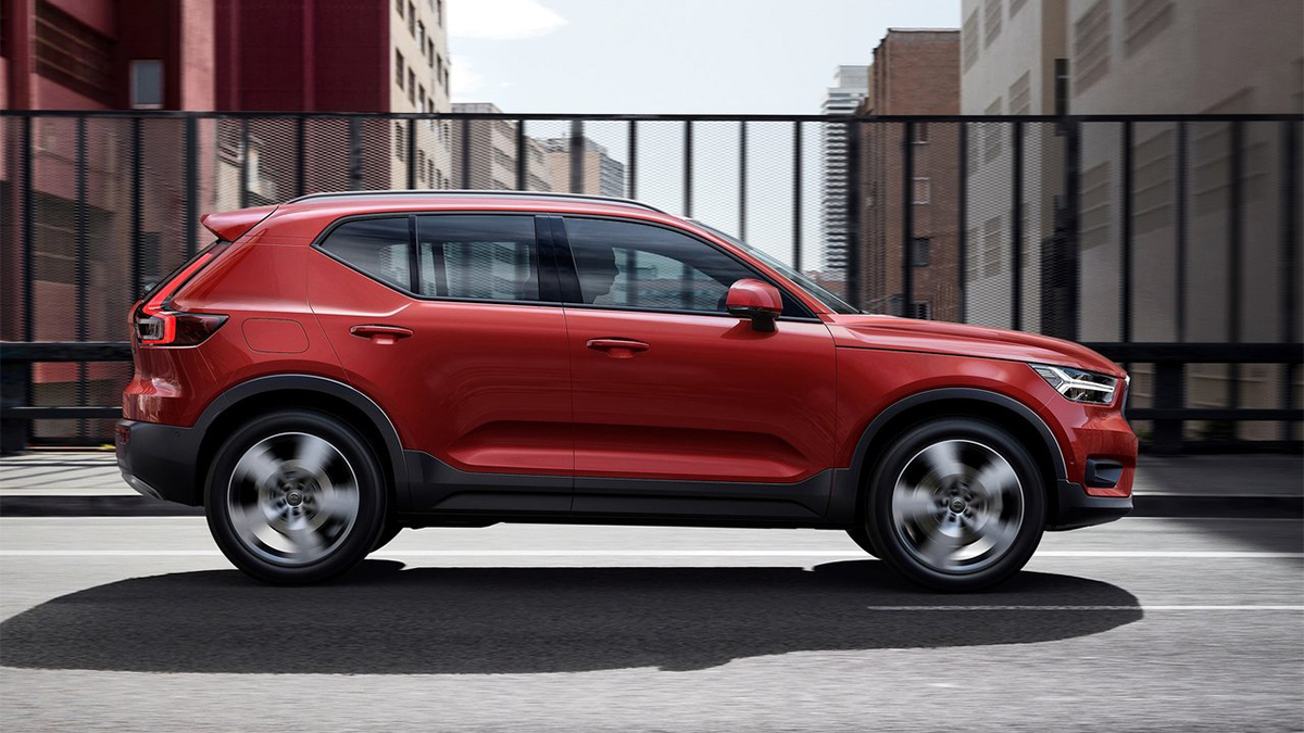 2018 Volvo XC40 T4 Momentum