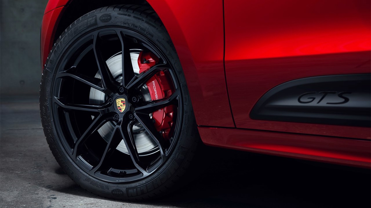 2024 Porsche Macan GTS