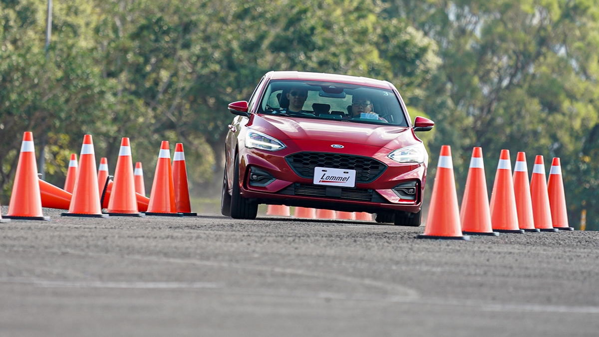 2020 Ford Focus 5D ST-Line Lommel賽道特化版