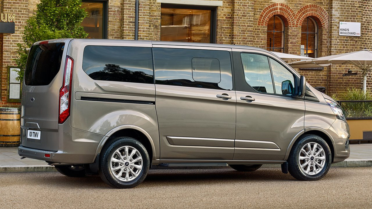 2018 Ford Tourneo Custom(NEW) 長軸豪華型