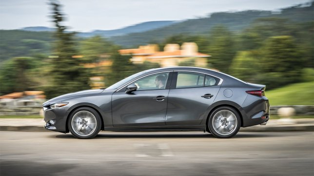 2021 Mazda 3 4D 2.0尊榮型