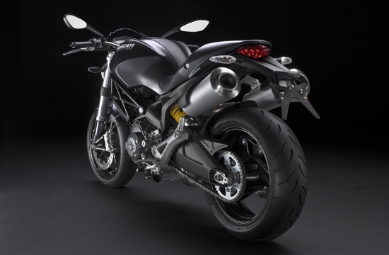 Ducati_Monster_696