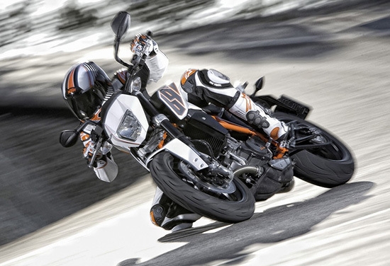 KTM_Duke_690