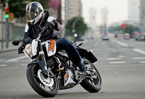 KTM_Duke_200