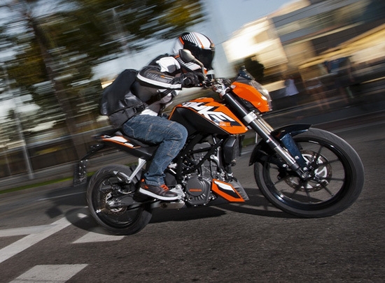 KTM_Duke_200