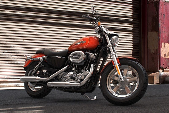 Harley-Davidson_Sportster_1200 Custom