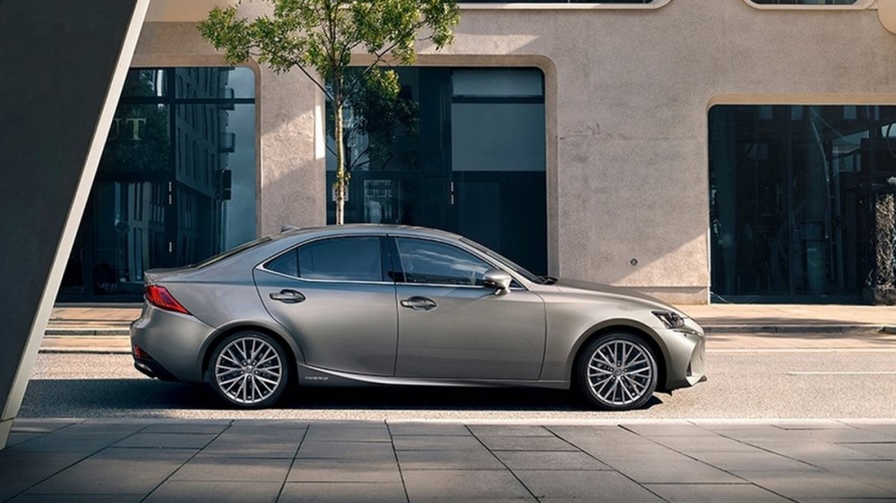 2020 Lexus IS 300h頂級Navi版