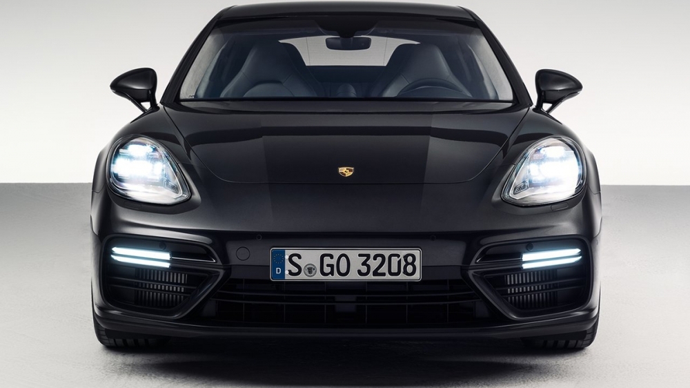 2020 Porsche Panamera 4 Executive