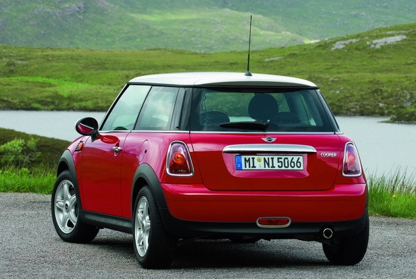 Mini_Cooper_1.6