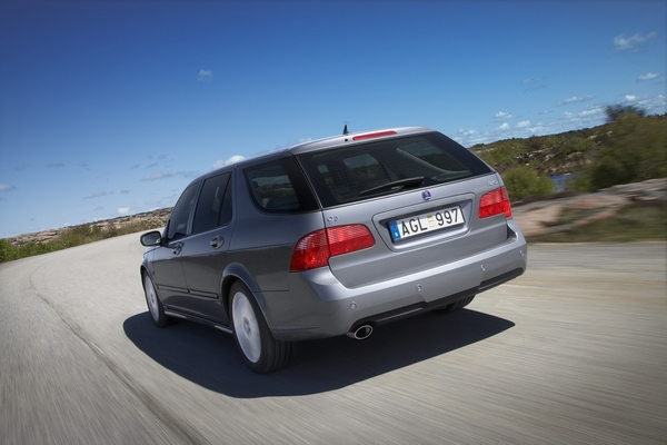 Saab_9-5 SportCombi_Linear 2.0LPT